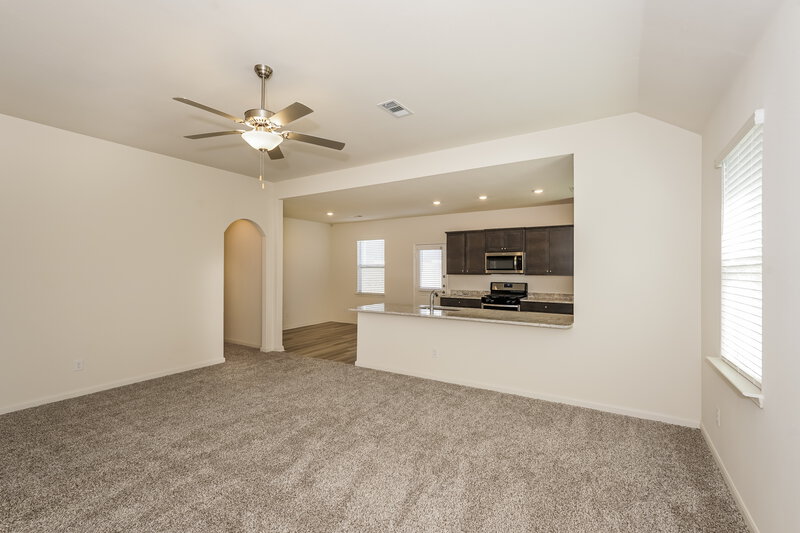 2,330/Mo, 1449 Sunkiss Dr Fort Worth, TX 76140 Living Room View 2
