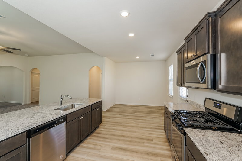 2,330/Mo, 1449 Sunkiss Dr Fort Worth, TX 76140 Kitchen View 3