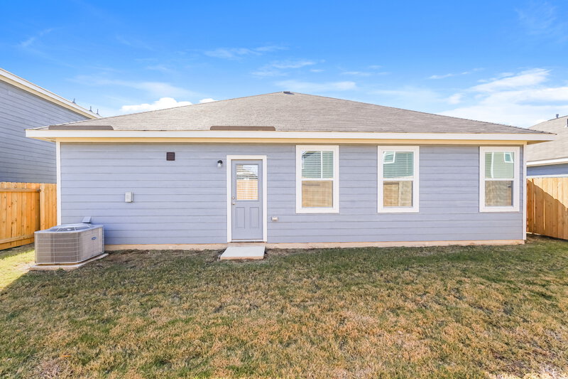 2,330/Mo, 1449 Sunkiss Dr Fort Worth, TX 76140 Rear View 2