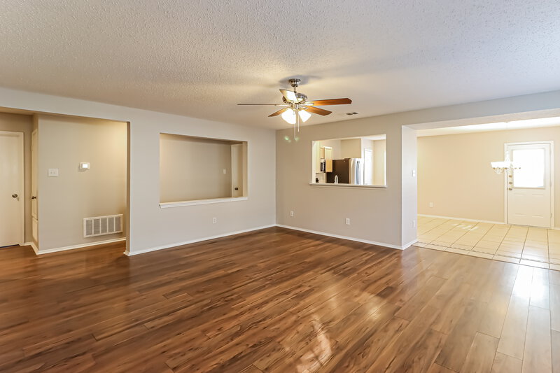 2,085/Mo, 3457 Bandera Ranch Rd Roanoke, TX 76262 Living Room View