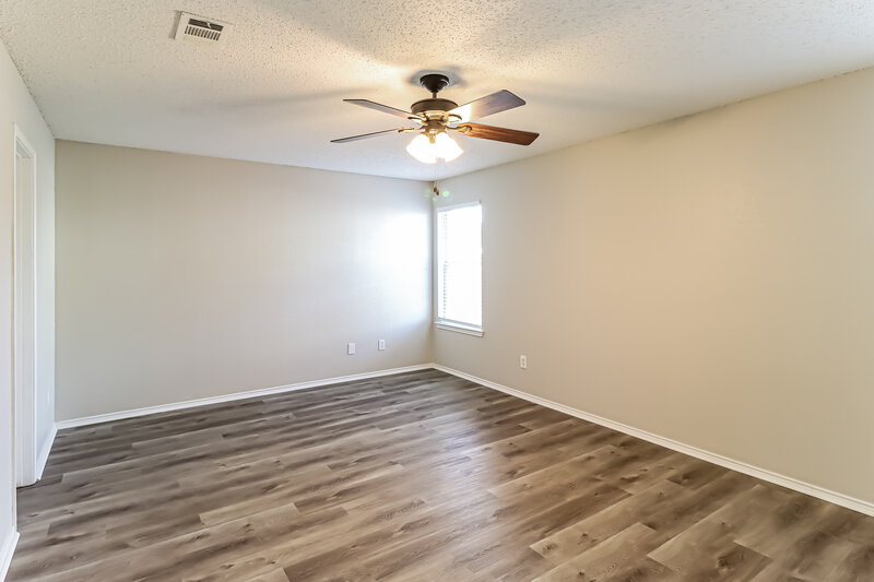 2,085/Mo, 3457 Bandera Ranch Rd Roanoke, TX 76262 Main Bedroom View
