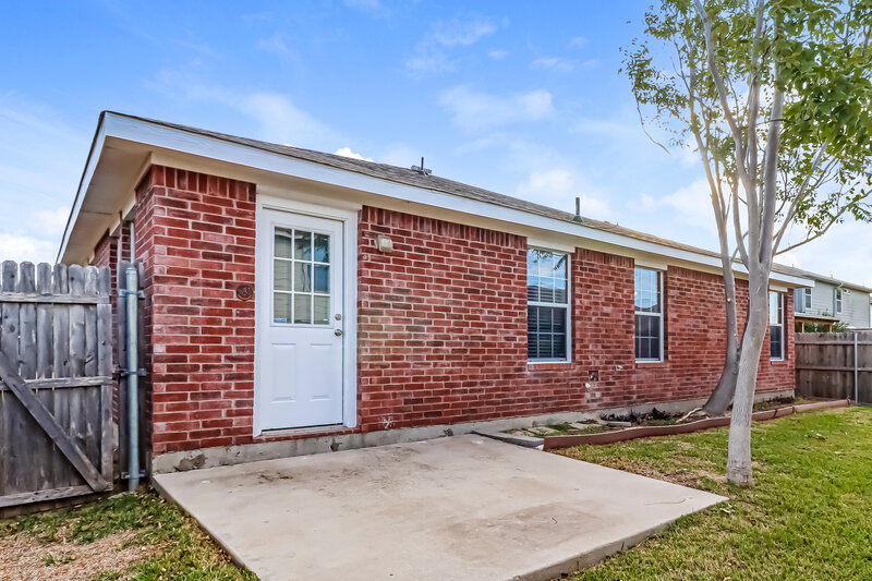 2,085/Mo, 3457 Bandera Ranch Rd Roanoke, TX 76262 Rear View