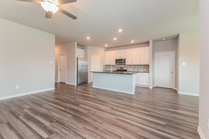 2,075/Mo, 6111 Tawakoni Ln Royse City, TX 75189 Living Room View 3