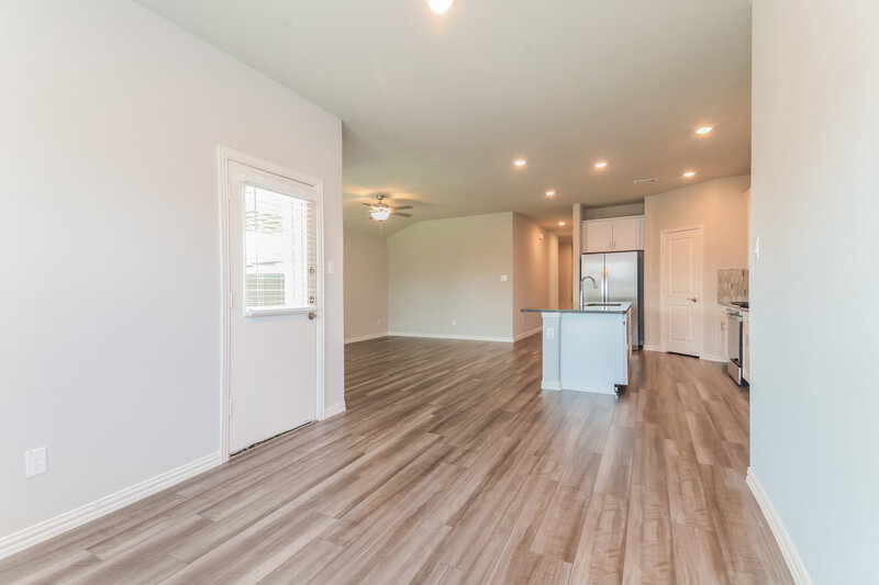 2,075/Mo, 6111 Tawakoni Ln Royse City, TX 75189 Living Room View 4