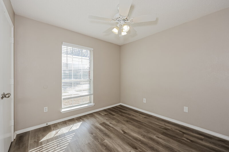 2,130/Mo, 1041 Glencrest Dr Cedar Hill, TX 75104 Bedroom View