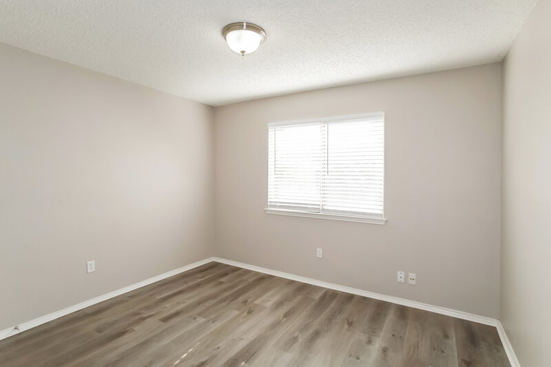 1,915/Mo, 1201 Cardinal Oaks Dr Mansfield, TX 76063 Bedroom View 2
