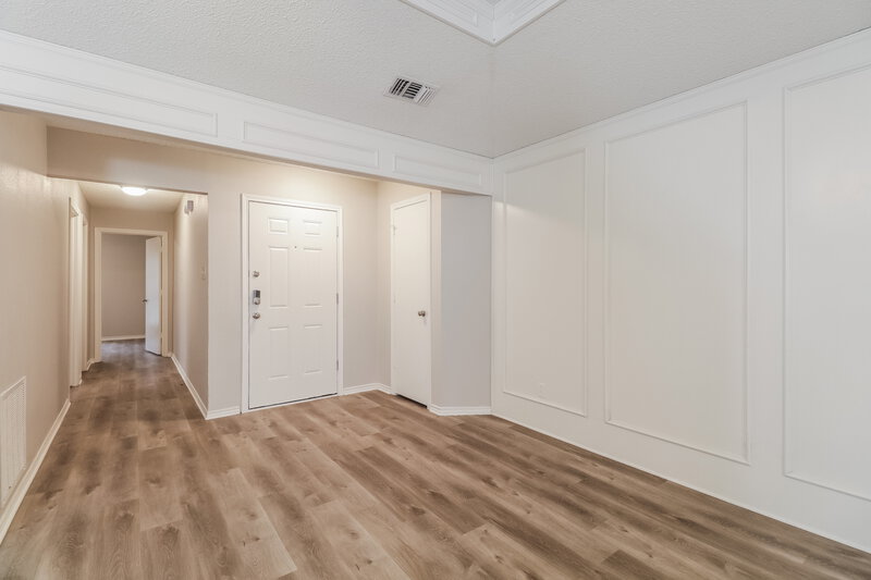 2,215/Mo, 760 Rosehill Ln Cedar Hill, TX 75104 Living Room View 3