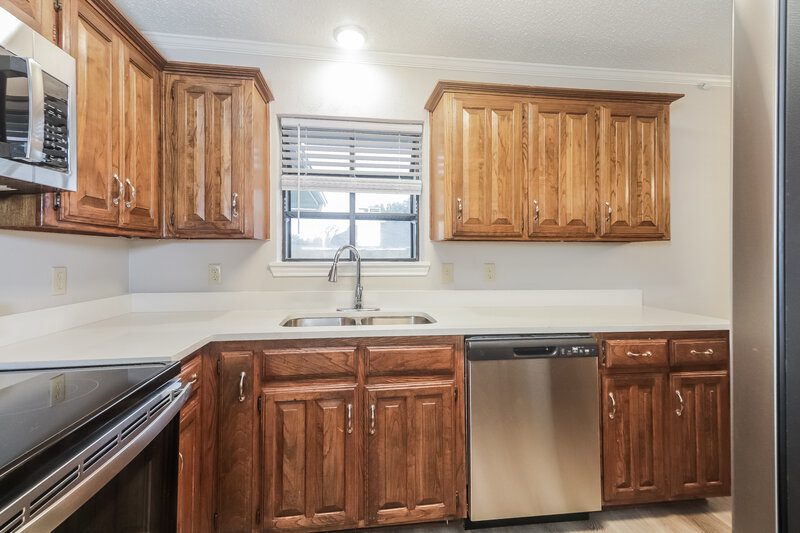 2,215/Mo, 760 Rosehill Ln Cedar Hill, TX 75104 Kitchen View 2