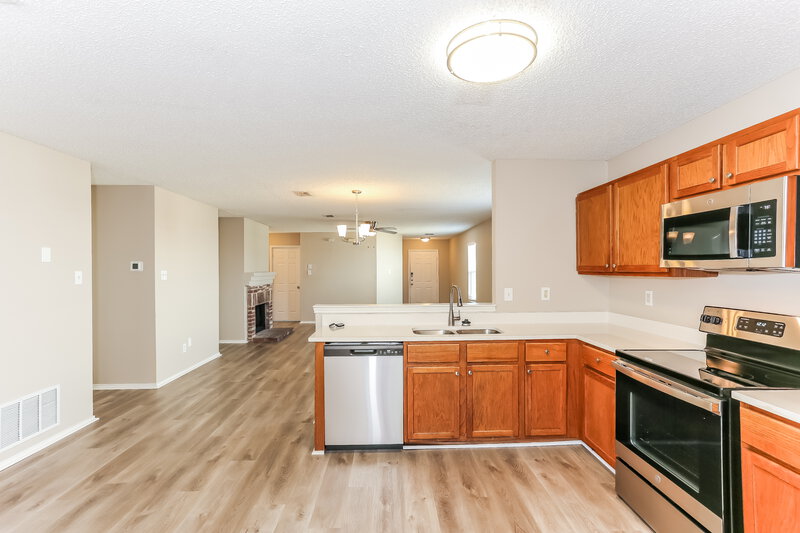 2,120/Mo, 8761 Stonebriar Ln Fort Worth, TX 76123 Kitchen View