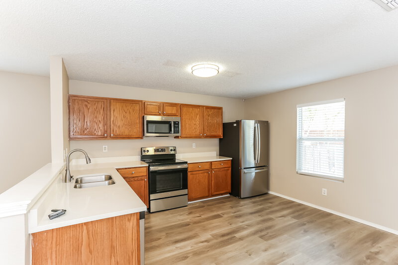 2,120/Mo, 8761 Stonebriar Ln Fort Worth, TX 76123 Kitchen View 2