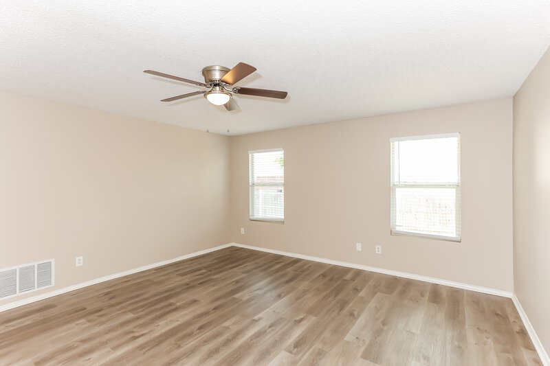 2,120/Mo, 8761 Stonebriar Ln Fort Worth, TX 76123 Main Bedroom View