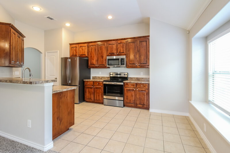 1,860/Mo, 824 San Felipe Trl Haslet, TX 76052 Kitchen View 3