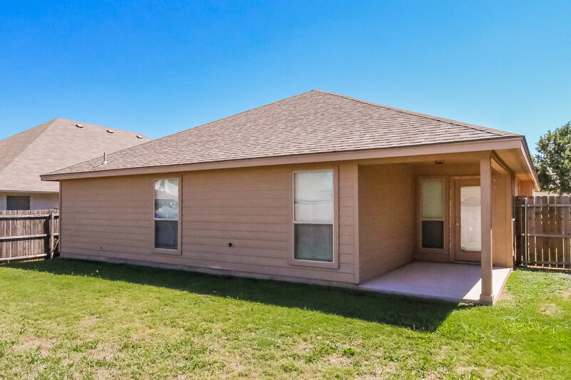 1,860/Mo, 824 San Felipe Trl Haslet, TX 76052 Rear View