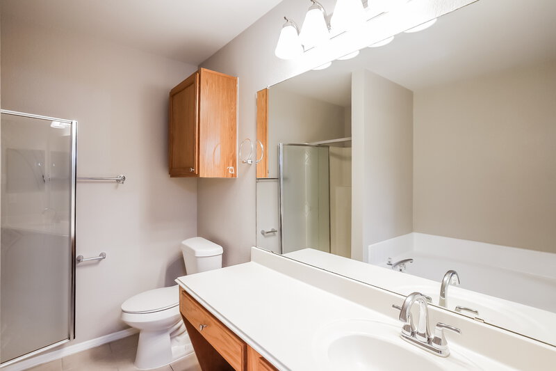 2,075/Mo, 2608 Buckskin Dr McKinney, TX 75071 Main Bathroom View