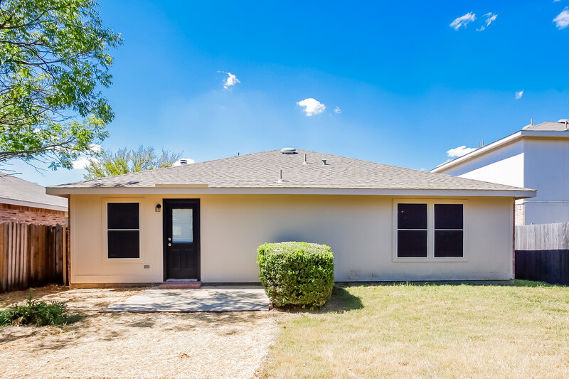 2,075/Mo, 2608 Buckskin Dr McKinney, TX 75071 Rear View