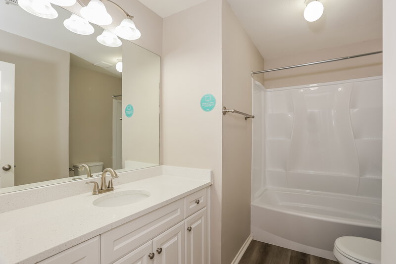 2,195/Mo, 102 Shady Brook Dr Arlington, TX 76002 Bathroom View