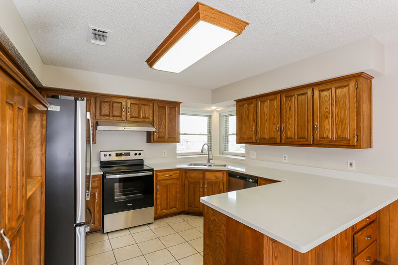 3,150/Mo, 4400 Alameda Ct Arlington, TX 76016 Kitchen View 2