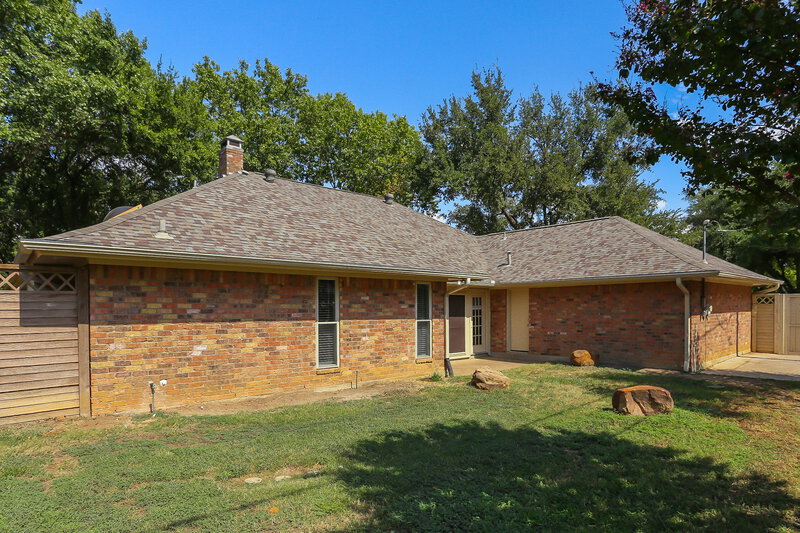 3,150/Mo, 4400 Alameda Ct Arlington, TX 76016 Rear View