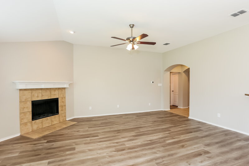 2,280/Mo, 1103 Manassas Dr Forney, TX 75126 Living Room View 2