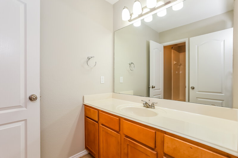 2,280/Mo, 1103 Manassas Dr Forney, TX 75126 Bathroom View