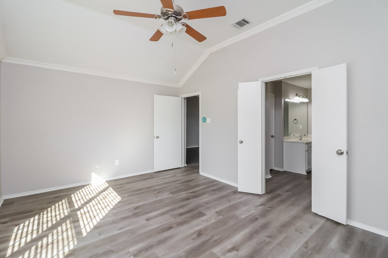 2,270/Mo, 1505 Whispering Oaks Dr Midlothian, TX 76065 Main Bedroom View 2