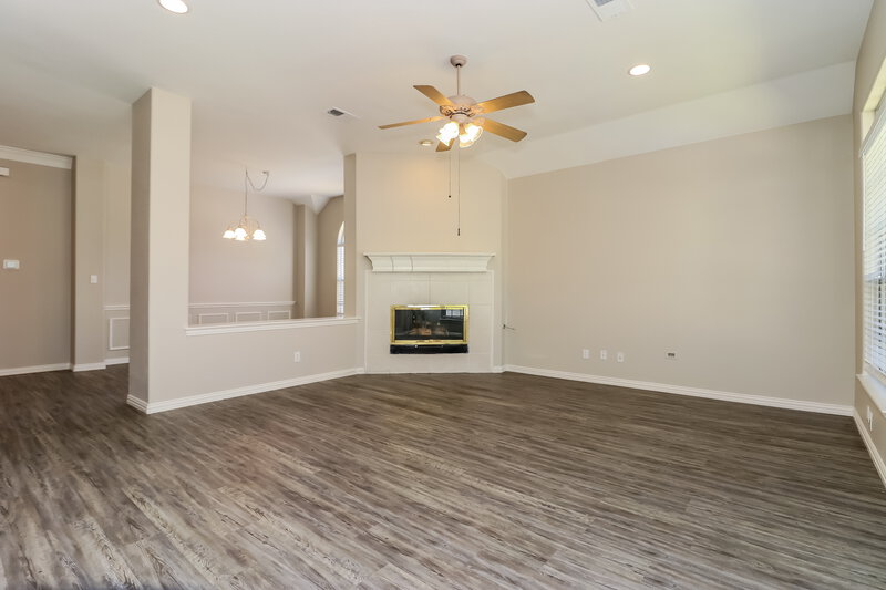 2,495/Mo, 414 Hampton Cir Grand Prairie, TX 75052 Misc View