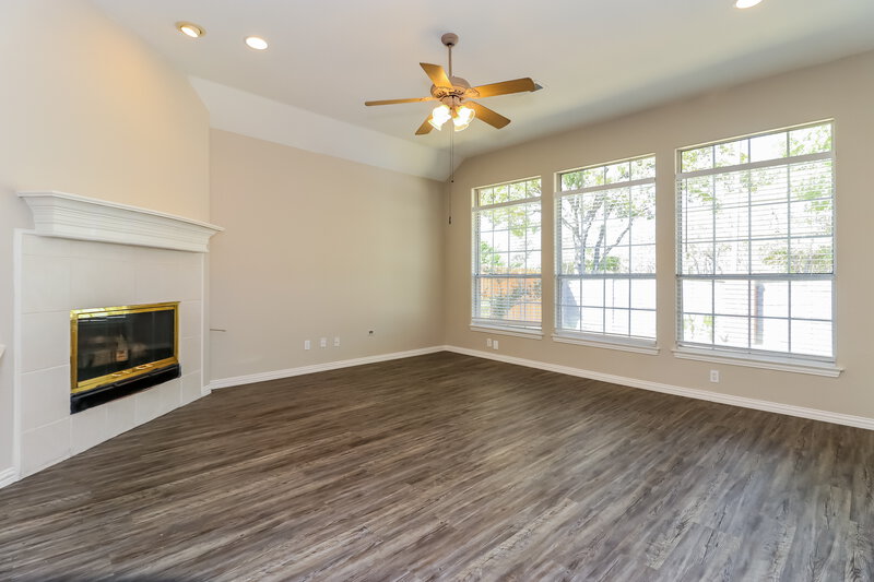 2,495/Mo, 414 Hampton Cir Grand Prairie, TX 75052 Misc View 4