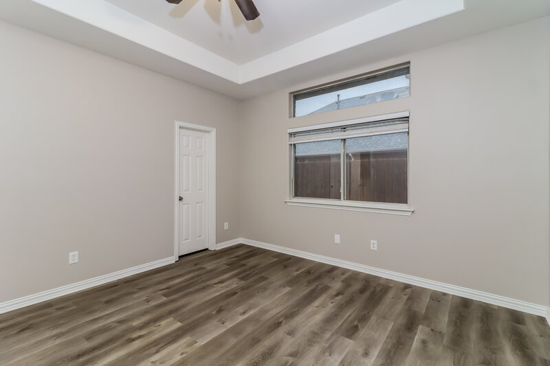 2,220/Mo, 600 Meadowbrook Dr Burleson, TX 76028 Main Bedroom View