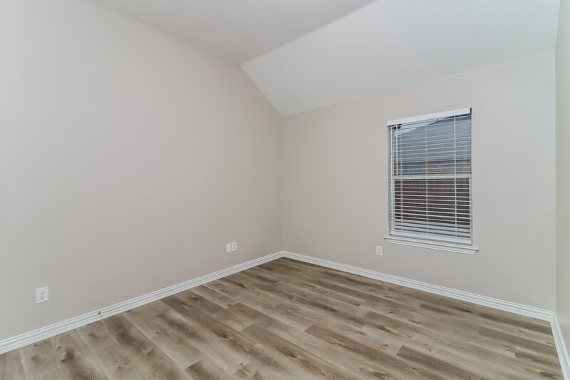 2,220/Mo, 600 Meadowbrook Dr Burleson, TX 76028 Bedroom View 2