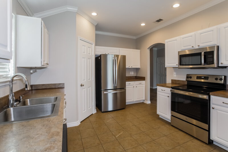2,200/Mo, 14361 Cedar Post Dr Haslet, TX 76052 Kitchen View 2