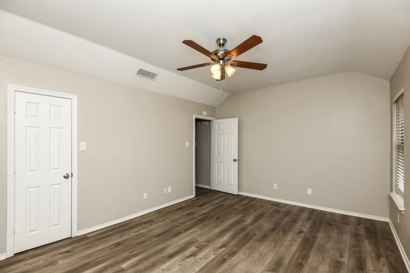 1,925/Mo, 108 Chevy Chase Ln Waxahachie, TX 75165 Main Bedroom View 2