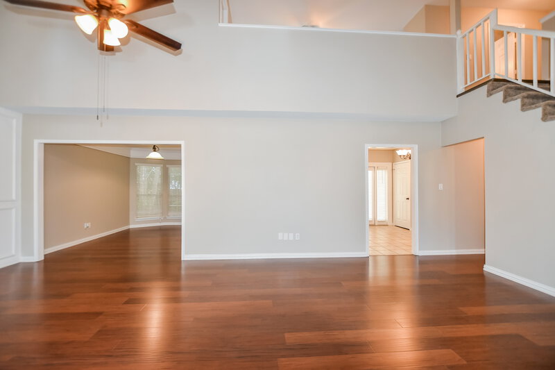 3,265/Mo, 4313 Bradford Dr Grapevine, TX 76051 Living Room View 3