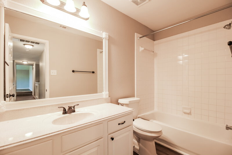 3,040/Mo, 1483 Applewood Dr Keller, TX 76248 Bathroom View