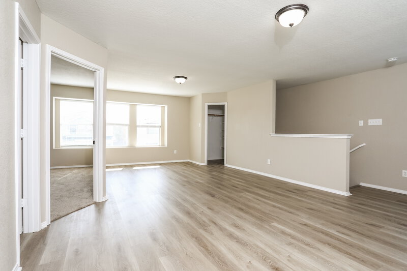 2,580/Mo, 1909 Wickham Dr Burleson, TX 76028 Family Room View 2