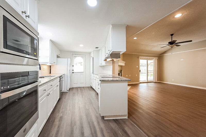2,395/Mo, 110 Mill Creek Dr Arlington, TX 76010 Kitchen View