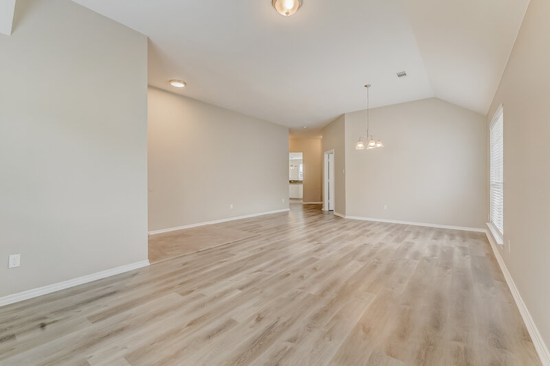 3,025/Mo, 1110 Eastbrook Dr Glenn Heights, TX 75154 Sitting Room View