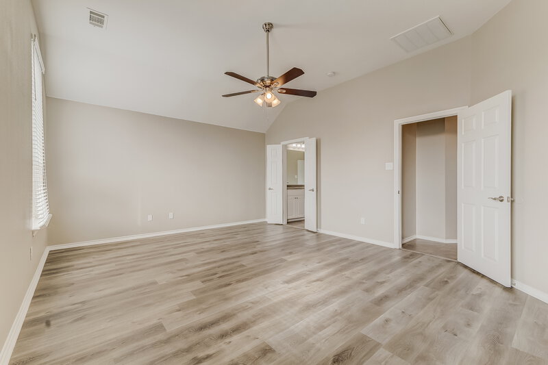 3,025/Mo, 1110 Eastbrook Dr Glenn Heights, TX 75154 Main Bedroom View