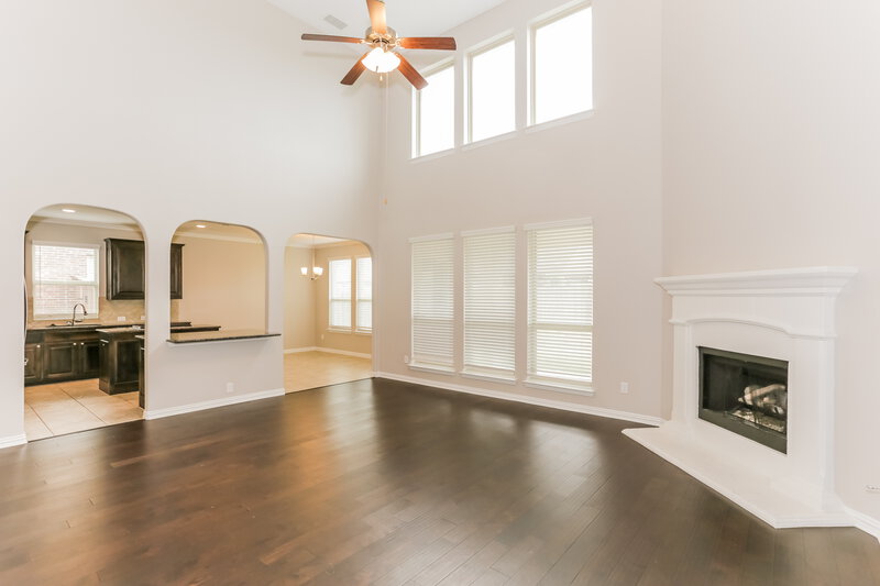 3,880/Mo, 2952 Cool Water Ter Grand Prairie, TX 75054 Living Room View