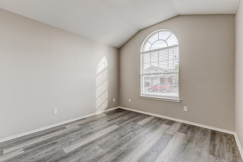 2,405/Mo, 1838 Lost Crossing Trl Arlington, TX 76002 Bedroom View 2