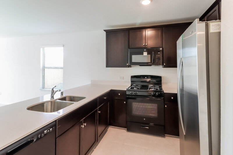 1,735/Mo, 325 Ranchito Pass Haslet, TX 76052 Kitchen View