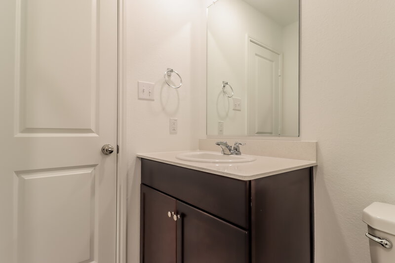 1,735/Mo, 325 Ranchito Pass Haslet, TX 76052 Bathroom View