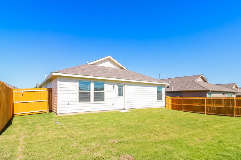 1,735/Mo, 325 Ranchito Pass Haslet, TX 76052 Rear View