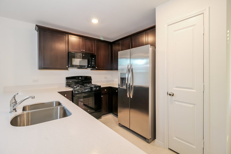 1,915/Mo, 329 Ranchito Pass Haslet, TX 76052 Kitchen View