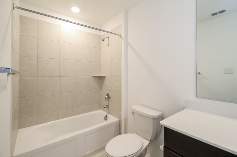 1,915/Mo, 329 Ranchito Pass Haslet, TX 76052 Bathroom View 2