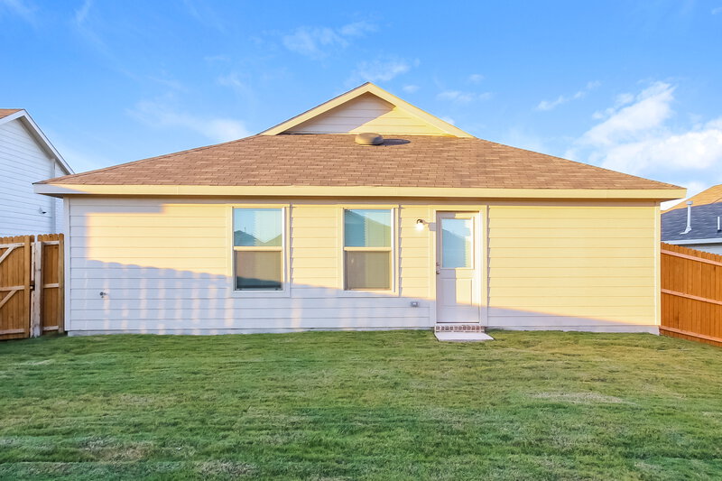 1,915/Mo, 329 Ranchito Pass Haslet, TX 76052 Rear View