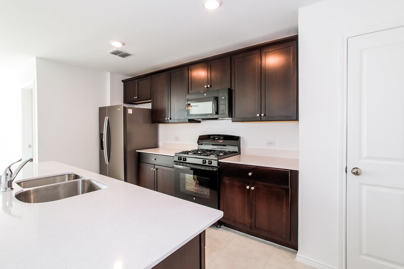 2,305/Mo, 341 Ranchito Pass Haslet, TX 76052 Kitchen View 2