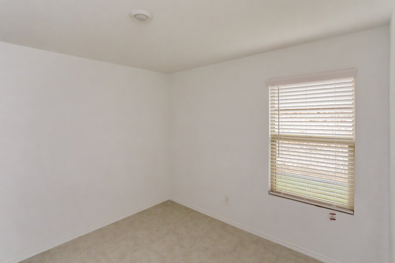 2,200/Mo, 1017 Crestview Dr Hutchins, TX 75141 Bedroom View