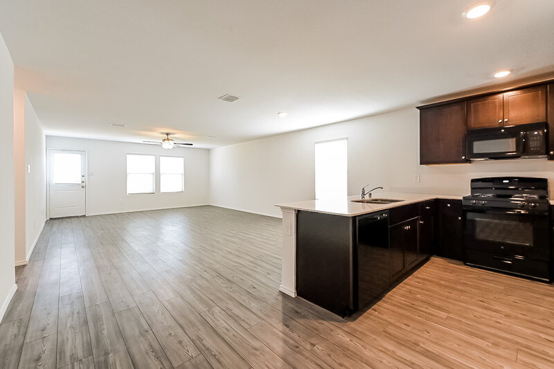 1,990/Mo, 1040 Crestview Dr Hutchins, TX 75141 Kitchen View