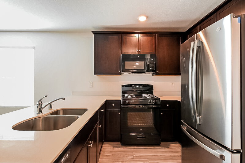 1,990/Mo, 1040 Crestview Dr Hutchins, TX 75141 Kitchen View 3