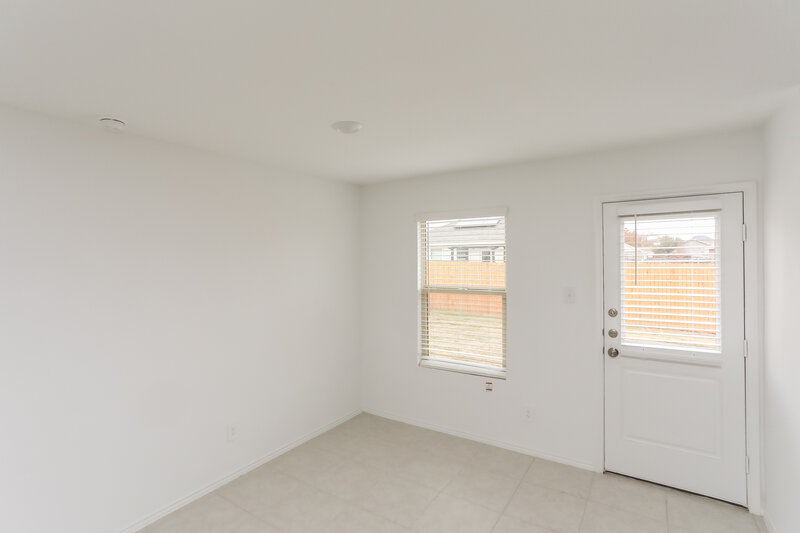 1,995/Mo, 1065 Crestview Dr Hutchins, TX 75141 Dining Room View